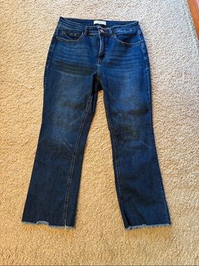 Lovervet Women's Dark Blue straight Jeans - High Rise raw hem